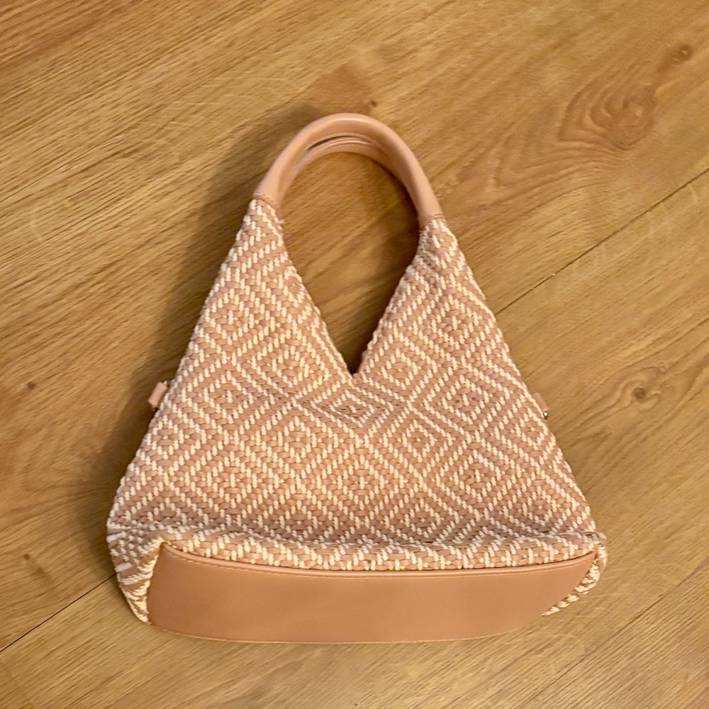 Boutique V-Slouch Shoulder Bag Ikat Woven Faux Leather Snap Closure Crossbody